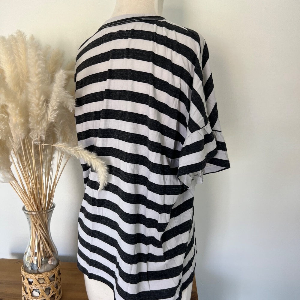 the GREAT Striped tee shirt - Picture 4 of 6
